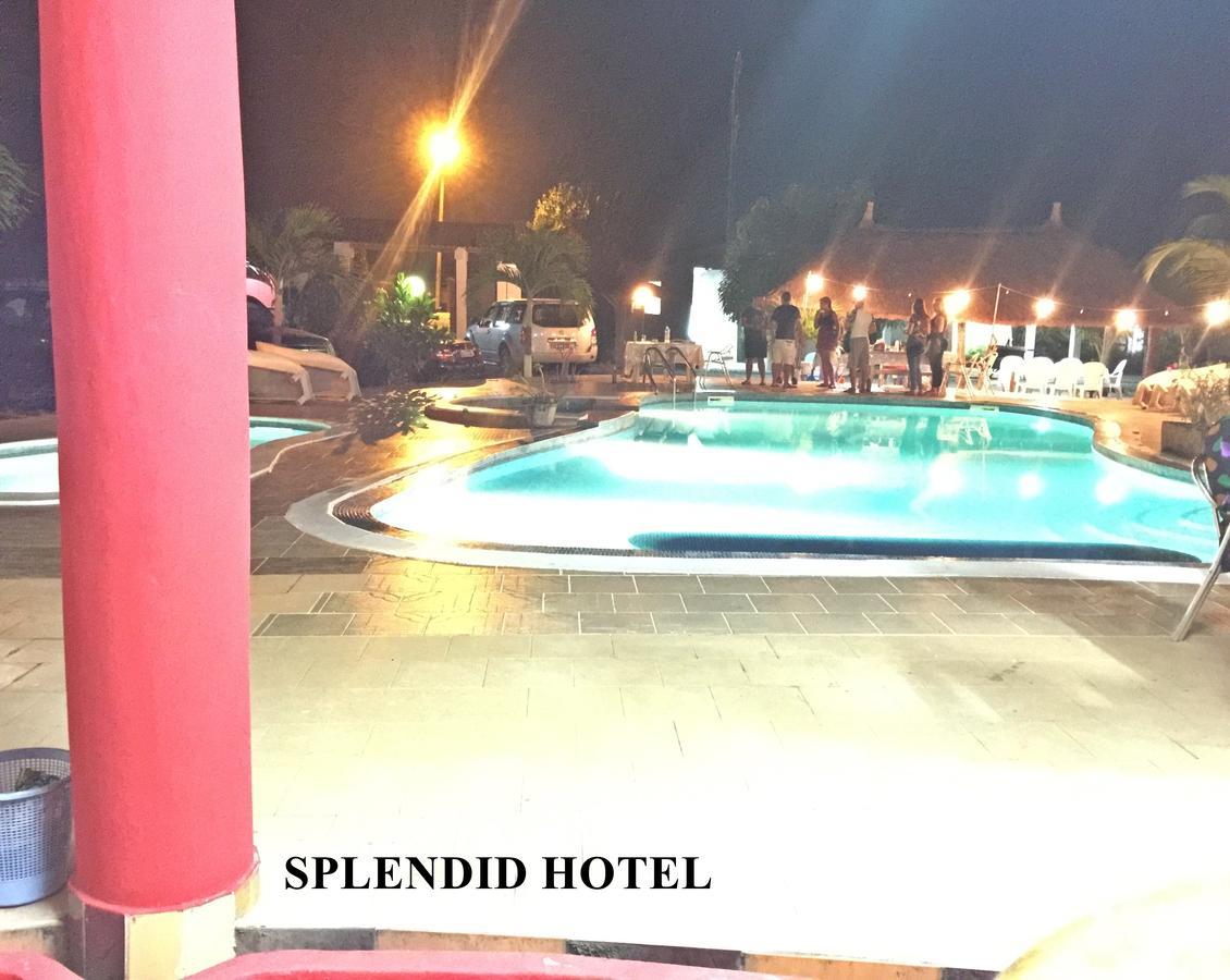 Splendid Inn Assinie Buitenkant foto