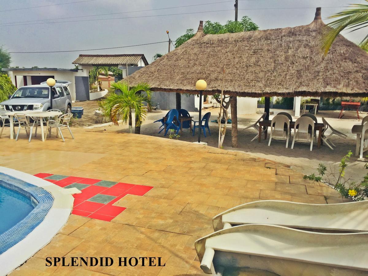 Splendid Inn Assinie Buitenkant foto