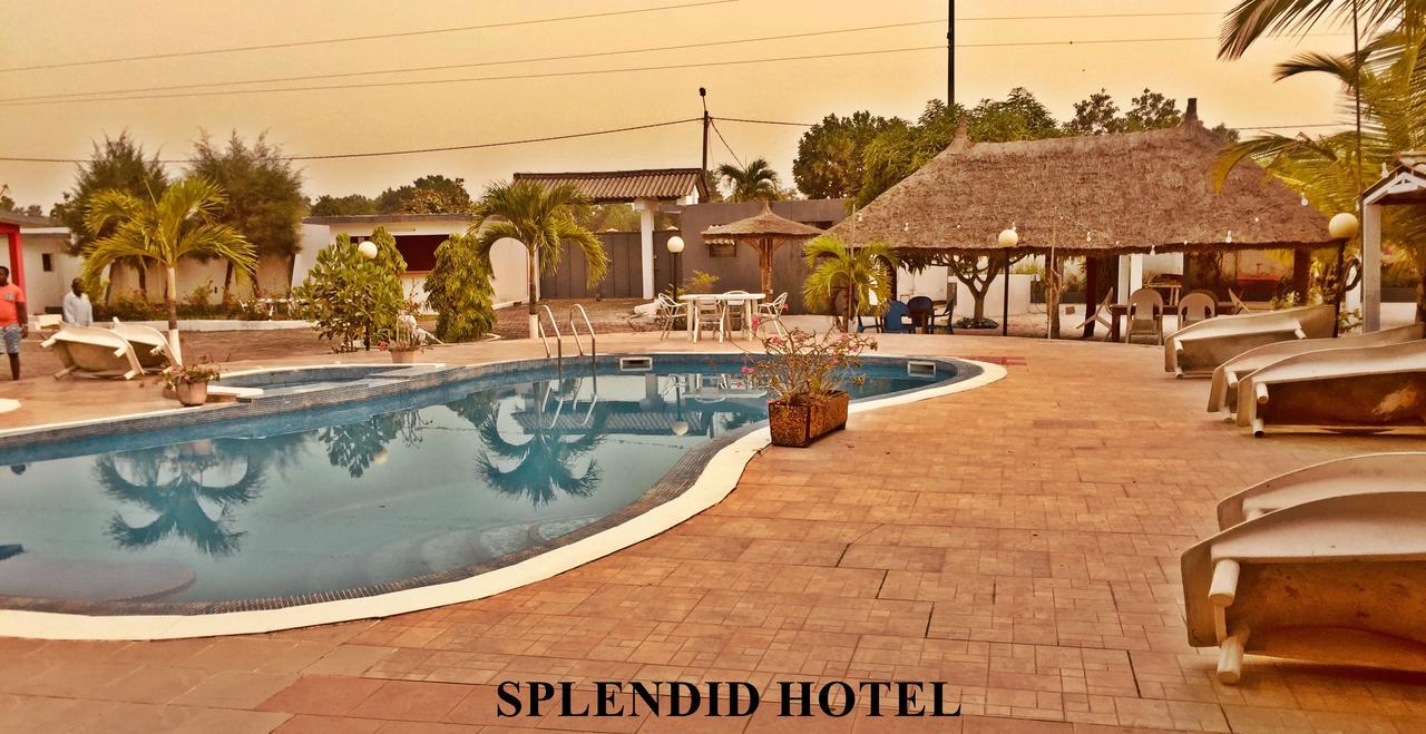 Splendid Inn Assinie Buitenkant foto