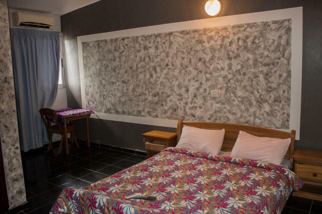Splendid Inn Assinie Buitenkant foto